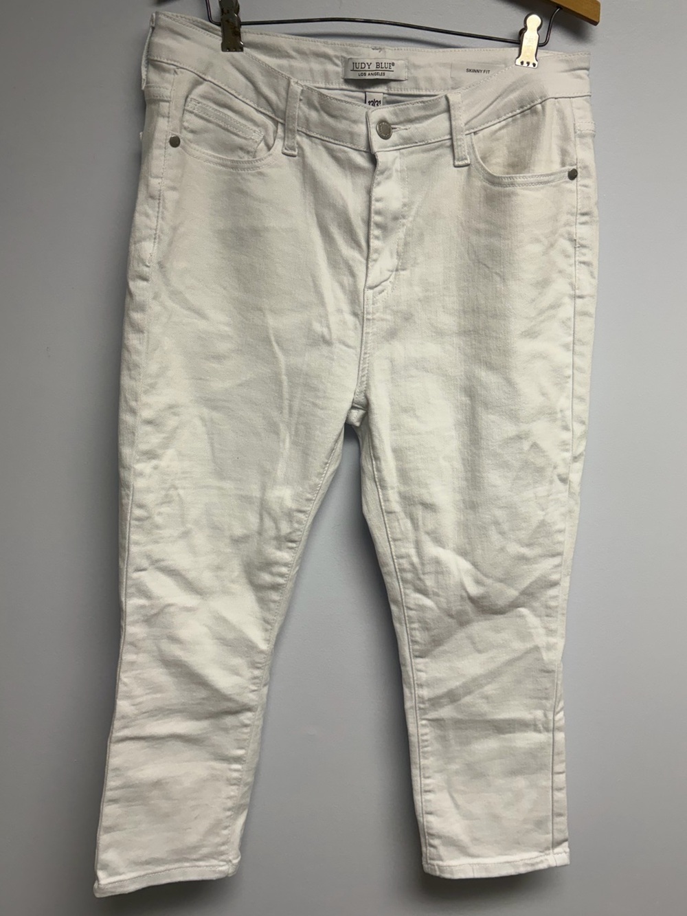 Judy Blue White Skinny Jeans with Classic Five-Pocket Style